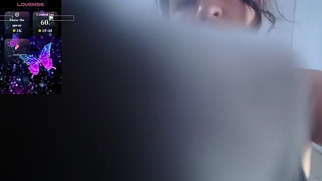 Snapshot of SammySmall_F_w chatting on February 17, 1:40 pm SammySmall F w online show from February 17, 1:40 pm