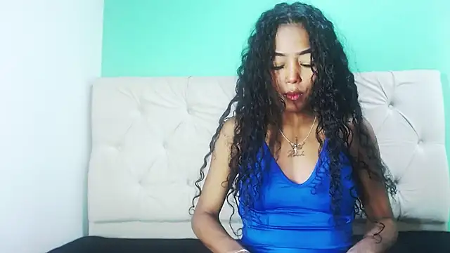 Snapshot of ariel_cossiocm chatting on September 9, 3:17 am ariel cossiocm online show from September 9, 3:17 am