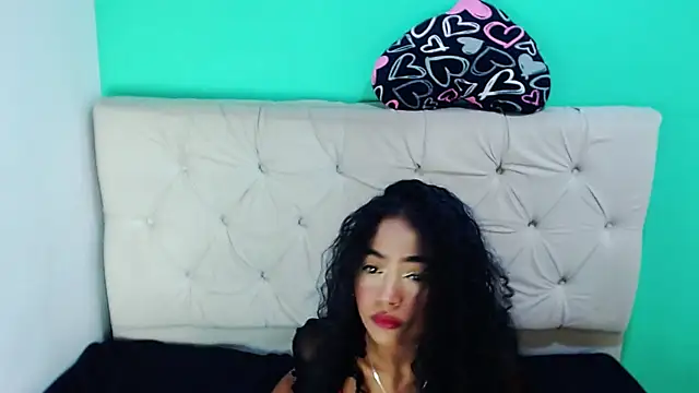 Snapshot of ariel_cossiocm chatting on September 20, 3:40 am ariel cossiocm online show from September 20, 3:40 am