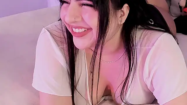 Camila Matinez  online show from December 23, 1:25 am