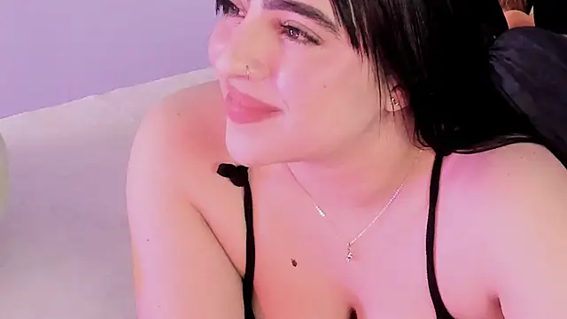 Camila Matinez  online show from January 15, 1:32 am