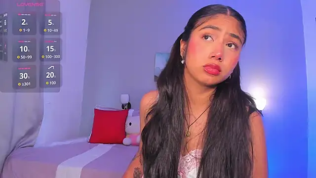 KimTayloor1 online show from November 21, 7:45 pm