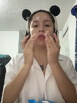 aliciia 23 online show from October 1, 4:18 am