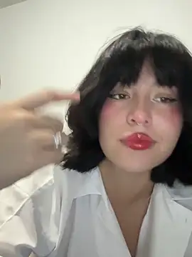 aliciia 23 online show from October 3, 3:25 am