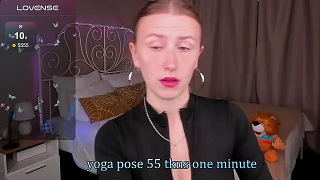 VesperaCeleste online show from September 13, 5:40 am