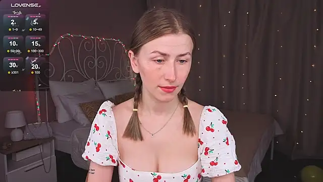 VesperaCeleste online show from October 2, 5:36 am