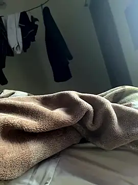 Snapshot of GaziAsharaf chatting on January 13, 3:34 am GaziAsharaf online show from January 13, 3:34 am