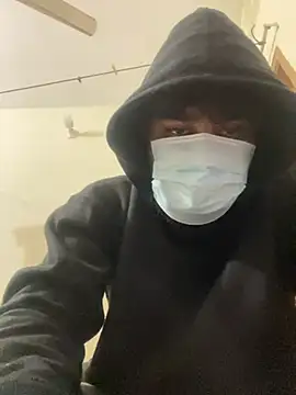 Snapshot of GaziAsharaf chatting on January 14, 4:18 am GaziAsharaf online show from January 14, 4:18 am