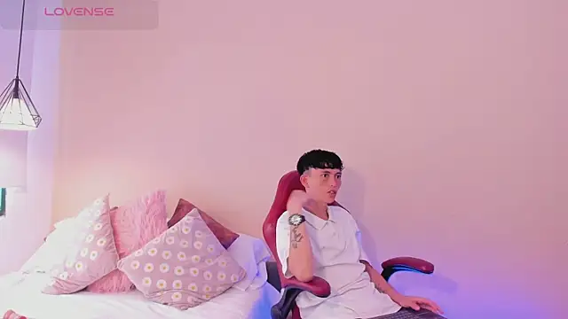 DodoyandCriss online show from September 14, 3:11 pm