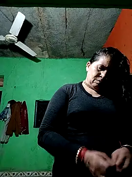Manavi x online show from May 11, 2:45 pm