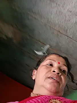 Manavi x online show from June 8, 8:37 am