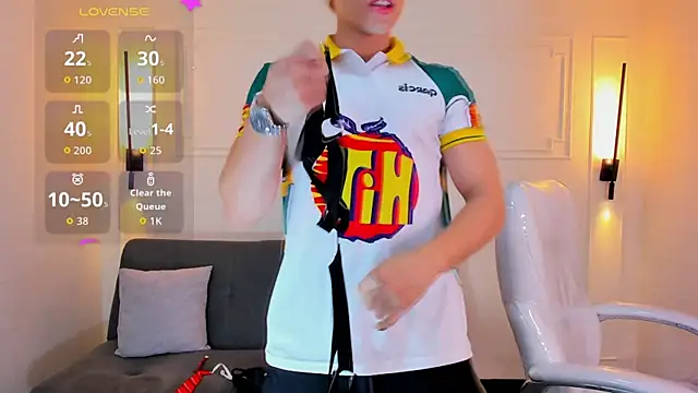 Snapshot of Jhoumod_21 chatting on September 26, 10:19 am Jhoumod 21 online show from September 26, 10:19 am