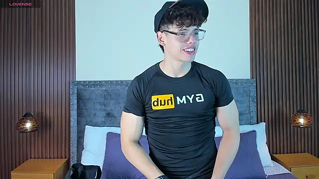 Snapshot of Jhoumod_21 chatting on November 5, 3:39 am Jhoumod 21 online show from November 5, 3:39 am