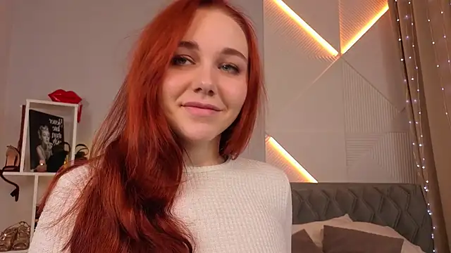 Snapshot of PollyVinice chatting on September 30, 11:48 am PollyVinice online show from September 30, 11:48 am