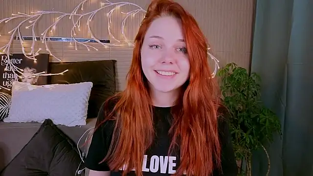 PollyVinice online show from February 11, 2:00 pm