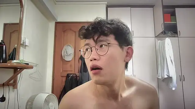 Passionatetwink2 online show from September 21, 4:58 am