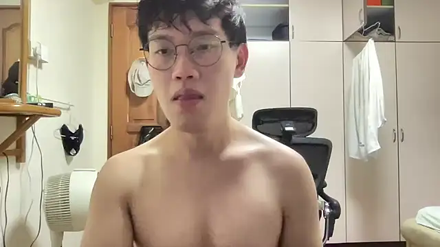 Passionatetwink2 online show from October 11, 2:15 pm