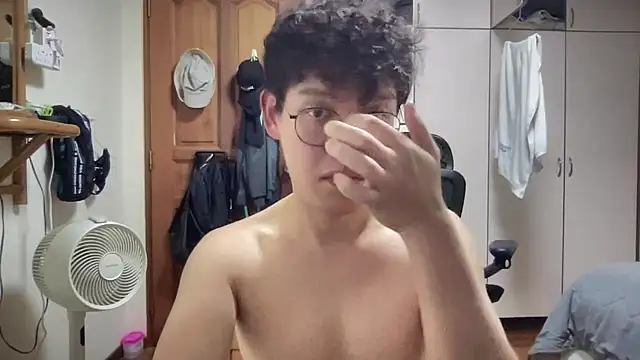 Passionatetwink2 online show from October 14, 11:11 am