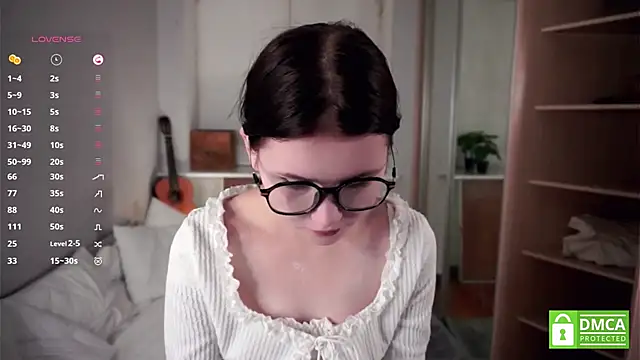 Snapshot of DelphaDivenere chatting on September 15, 6:41 pm DelphaDivenere online show from September 15, 6:41 pm