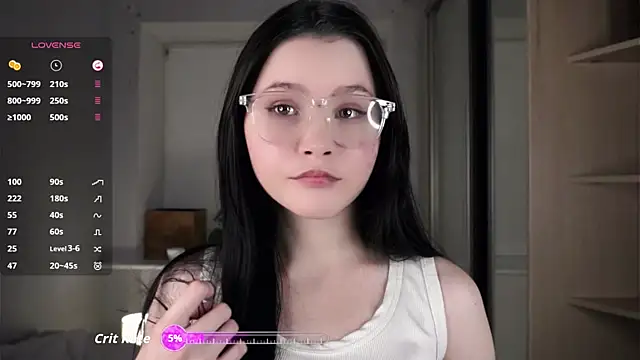 Snapshot of DelphaDivenere chatting on October 25, 6:57 pm DelphaDivenere online show from October 25, 6:57 pm