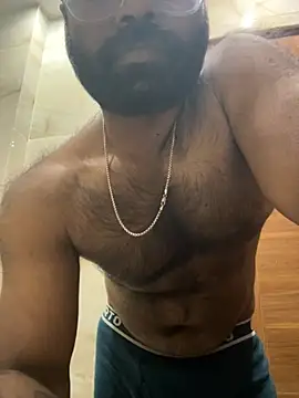 DJLOVE280825 online show from March 31, 9:15 pm