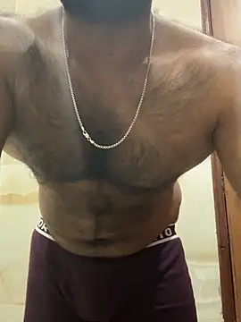 DJLOVE280825 online show from April 3, 9:46 pm