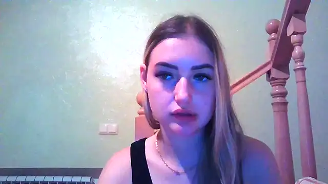 RobinThompson online show from September 17, 5:03 pm