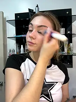 LunaMillie online show from October 21, 9:10 am