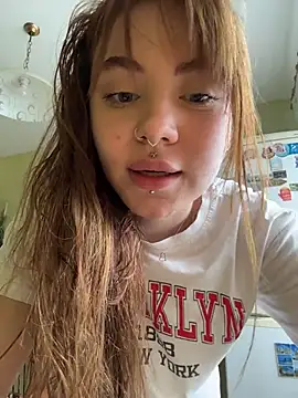 LunaMillie online show from July 10, 9:34 am