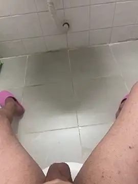 Snapshot of doyumsuz3131 chatting on September 21, 3:02 pm doyumsuz3131 online show from September 21, 3:02 pm