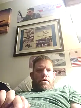 Snapshot of Iceman198244 chatting on October 21, 12:28 pm Iceman198244 online show from October 21, 12:28 pm