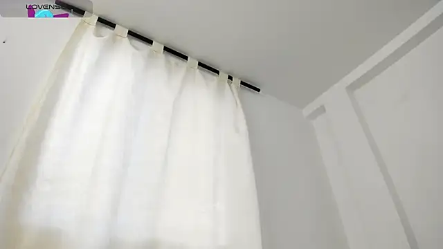 Ebony danik online show from October 31, 6:42 pm