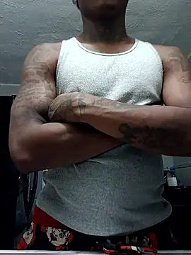 Snapshot of Dropdingo chatting on October 13, 5:18 am Dropdingo online show from October 13, 5:18 am