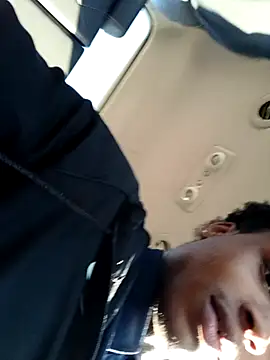 Snapshot of Dropdingo chatting on October 16, 1:56 pm Dropdingo online show from October 16, 1:56 pm