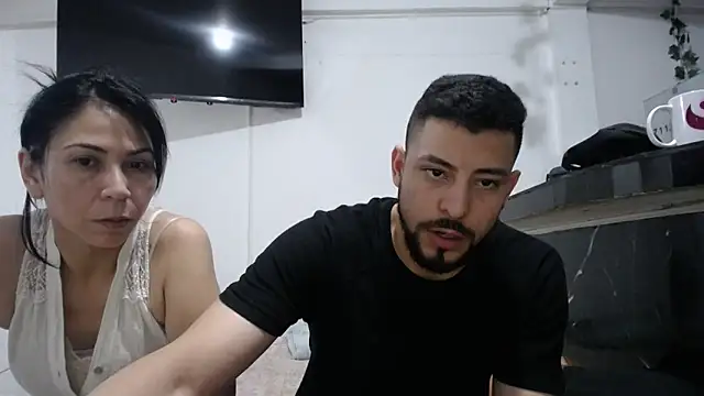 yohacriss online show from October 8, 3:04 am