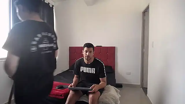 yohacriss online show from December 2, 6:47 pm