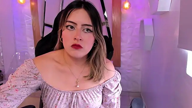 Jenny Wolridge  online show from September 16, 8:10 pm