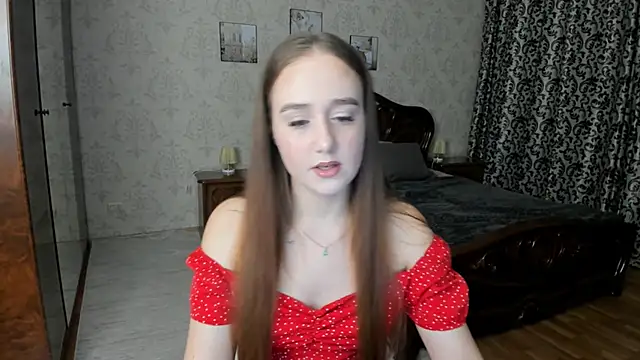 Snapshot of SabrinaCandi chatting on October 30, 3:41 am SabrinaCandi online show from October 30, 3:41 am