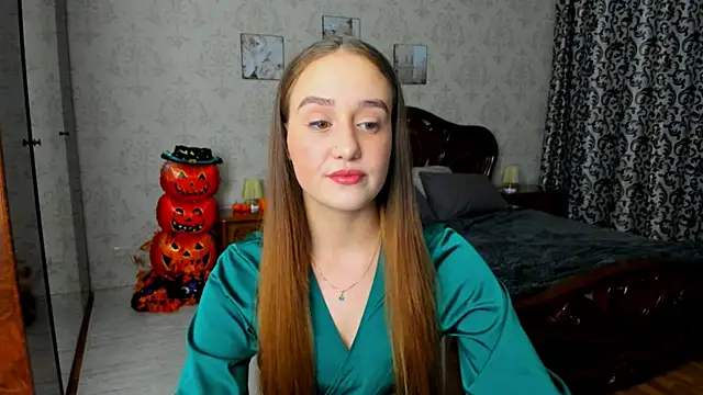 Snapshot of SabrinaCandi chatting on November 4, 3:38 am SabrinaCandi online show from November 4, 3:38 am