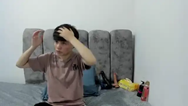 Bruno Cruzz online show from March 27, 2:39 am