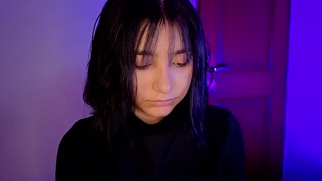 sophiievv online show from June 9, 7:25 pm