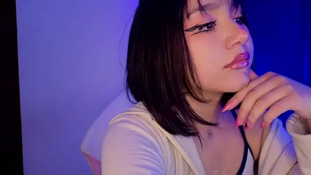 sophiievv online show from June 11, 6:39 pm