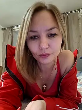 VeroLoverx online show from October 2, 7:10 pm