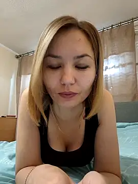 VeroLoverx online show from October 18, 8:15 am