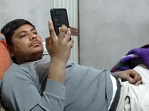 Ajmersingh335512 online show from February 19, 3:19 pm