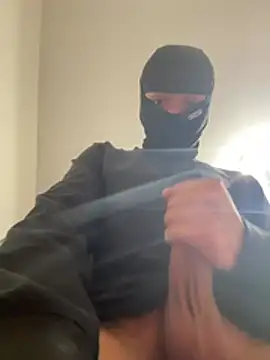 lionr0660 online show from February 8, 10:35 pm