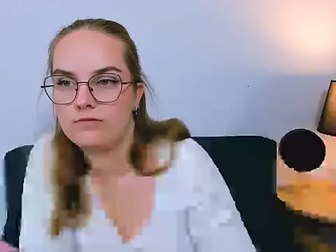 AliceCrazy69 online show from November 18, 4:11 pm