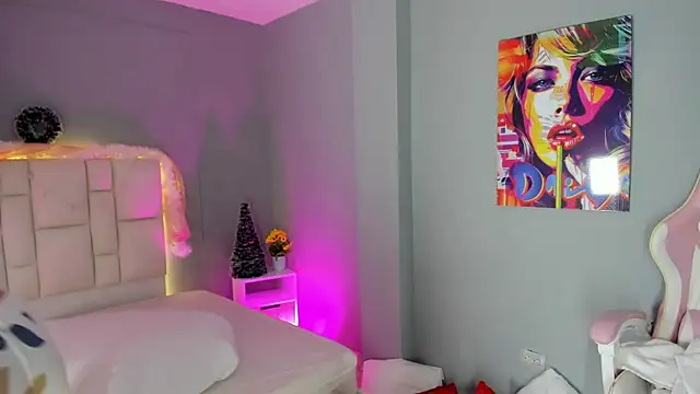 SammyRose  online show from December 14, 8:02 pm