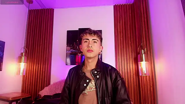 NoahXitrux online show from September 11, 12:38 pm