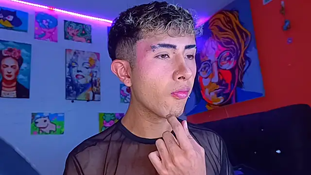 NoahXitrux online show from September 13, 1:05 am